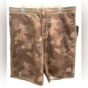 Land’s End Blake Shelton Swimming/ BeachTrunk Shorts Mens  XL Drawstring Pockets